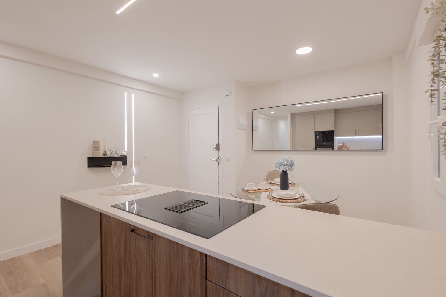 2 bedroom Apartment for sale in Valencia city - € 400,000 (Ref: 9519373)