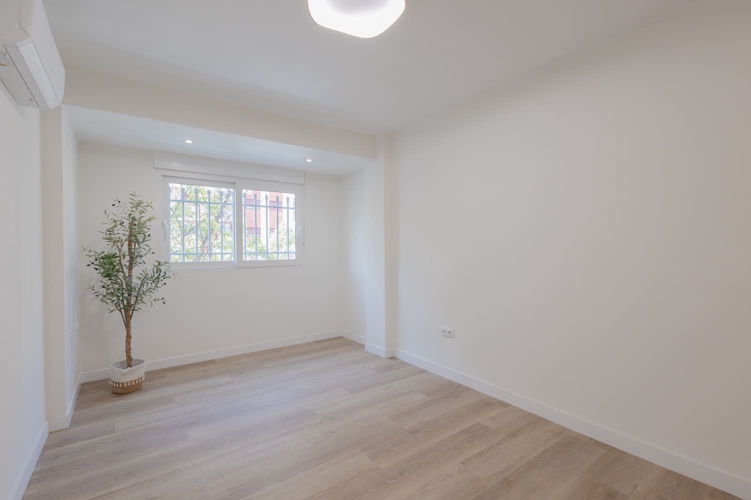 2 bedroom Apartment for sale in Valencia city - € 400,000 (Ref: 9519373)