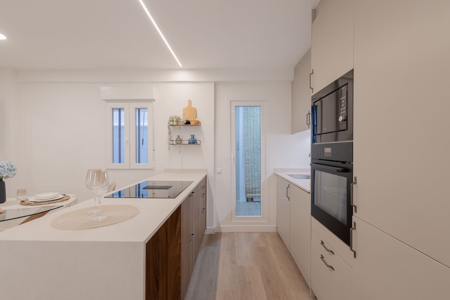 2 bedroom Apartment for sale in Valencia city - € 400,000 (Ref: 9519373)