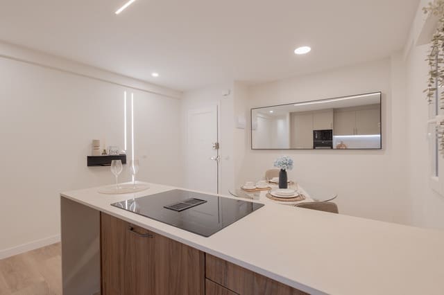 2 bedroom Apartment for sale in La Creu del Grau, Valencia city - € 400,000 (Ref: 9519373)