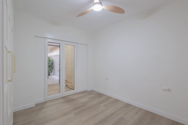 2 bedroom Apartment for sale in La Creu del Grau, Valencia city - € 400,000 (Ref: 9519373)