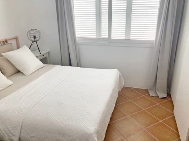 5 quarto Moradia para arrendar em Cala Gracio com piscina - 8 000 € (Ref: 9521120)