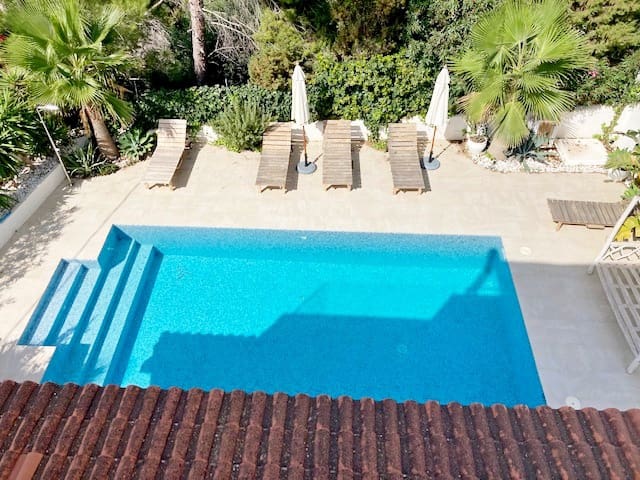 5 quarto Moradia para arrendar em Cala Gracio com piscina - 8 000 € (Ref: 9521120)