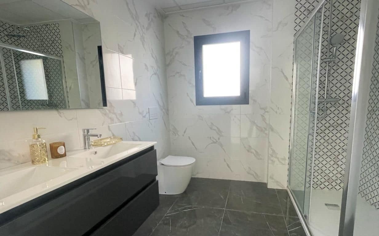 Chalet de 3 habitaciones en Los Montesinos en venta con piscina garaje - 398.900 € (Ref: 6685847)