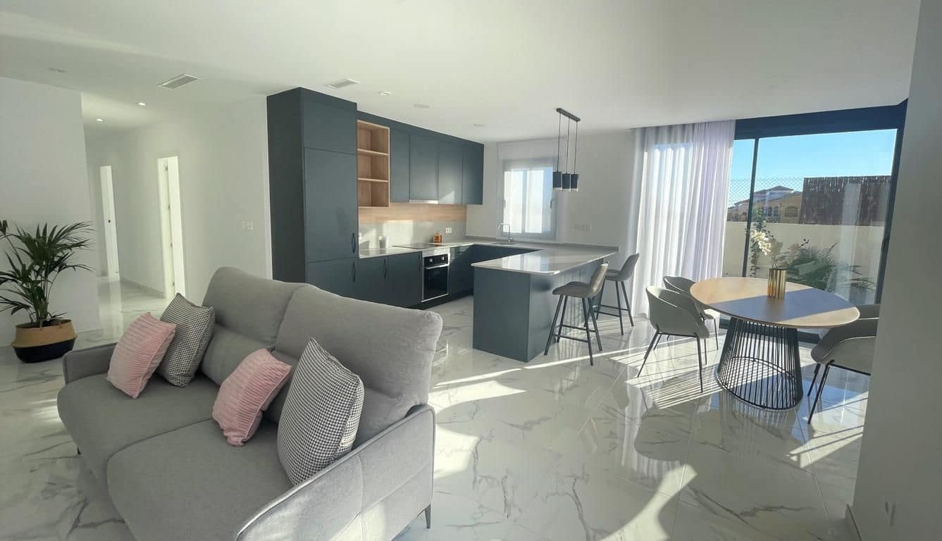 Chalet de 3 habitaciones en Los Montesinos en venta con piscina garaje - 398.900 € (Ref: 6685847)