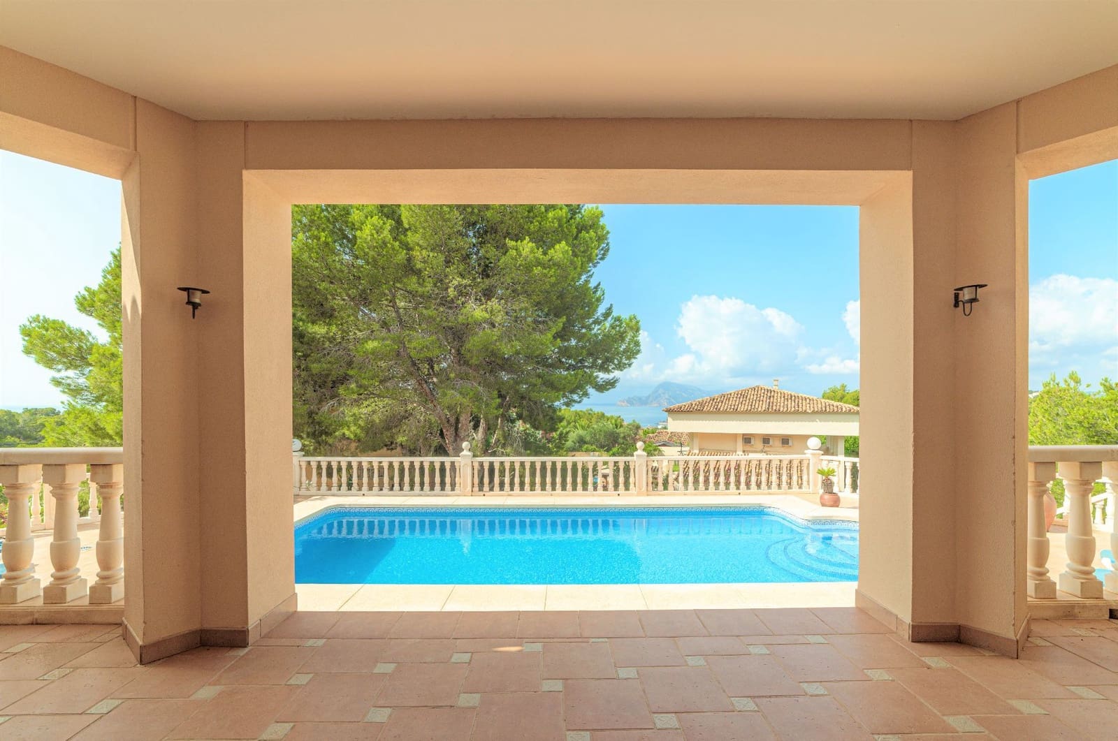 4 soveværelse Villa til salg i Altea med swimmingpool garage - € 649.000 (Ref: 6685848)