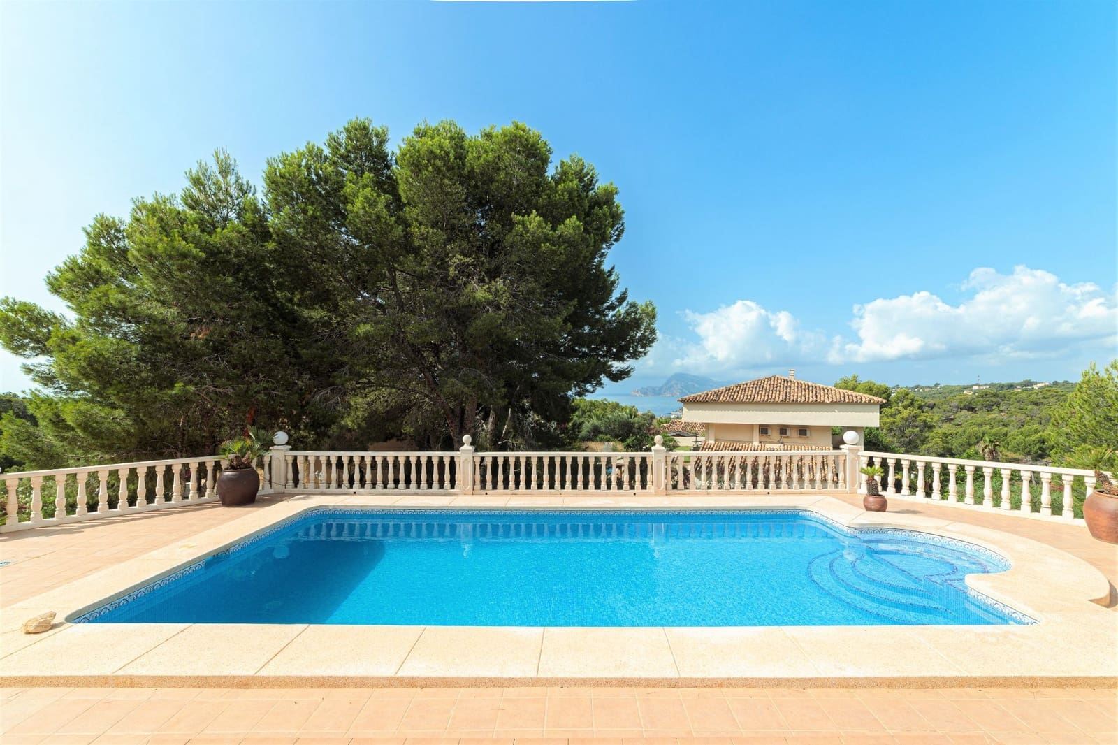 4 soveværelse Villa til salg i Altea med swimmingpool garage - € 649.000 (Ref: 6685848)