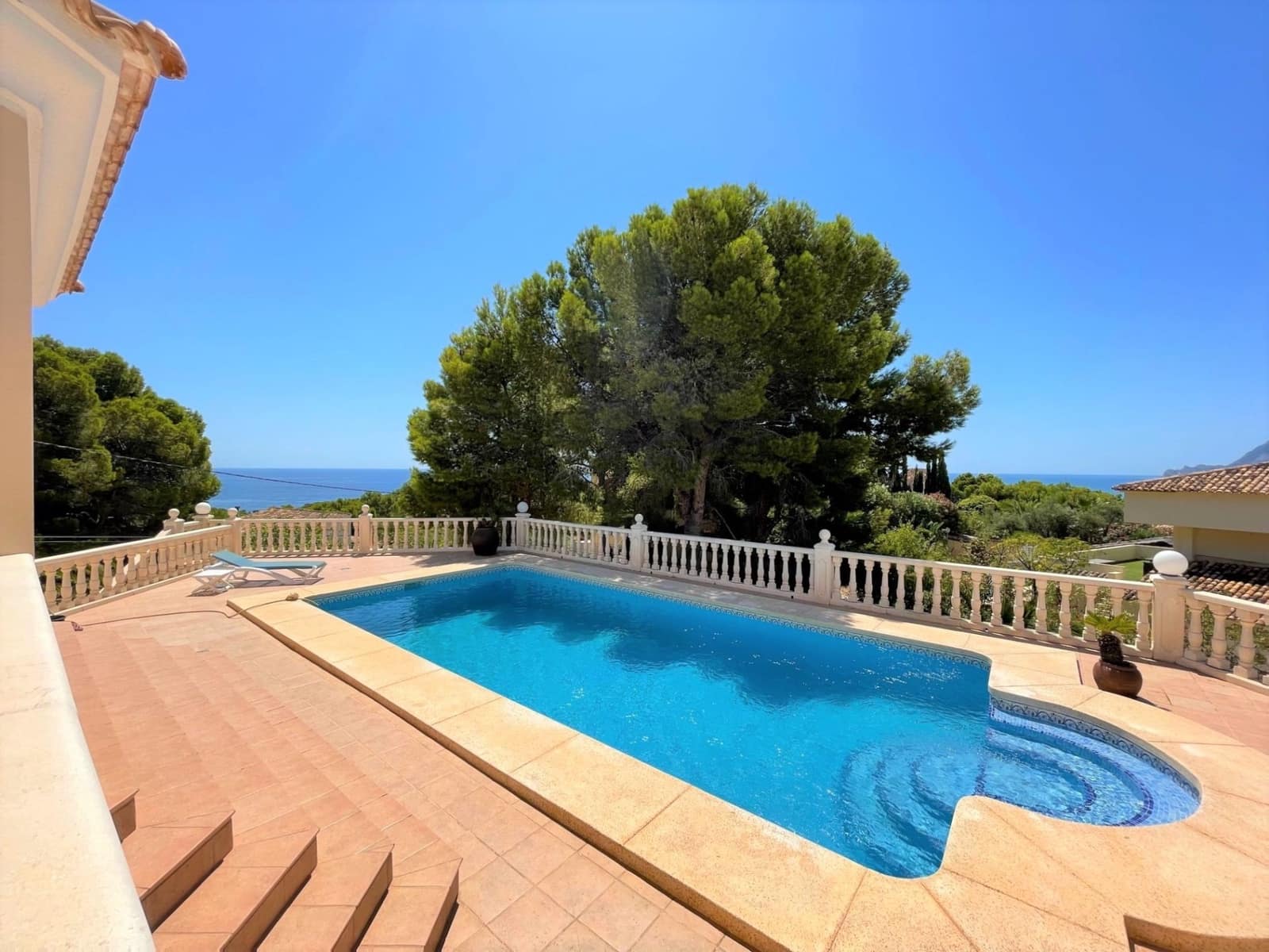 4 soveværelse Villa til salg i Altea med swimmingpool garage - € 649.000 (Ref: 6685848)