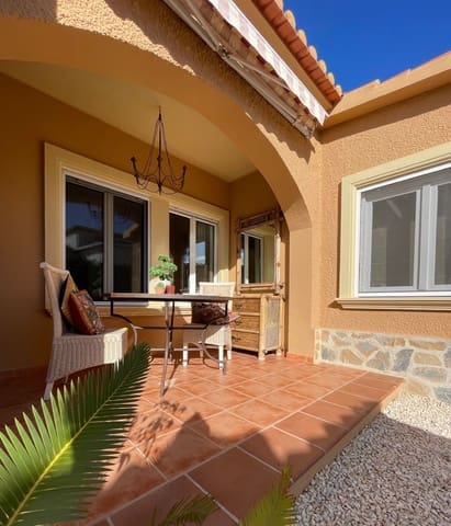 4 bedroom Villa for sale in Calpe / Calp with pool garage - € 875,000 (Ref: 9606788)