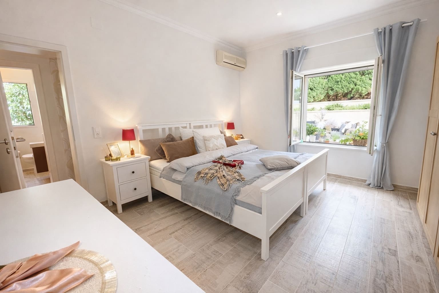 4 bedroom Villa for sale in Calpe / Calp with pool garage - € 875,000 (Ref: 9606788)