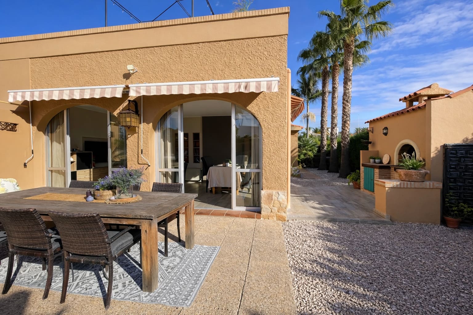 4 Zimmer Villa zu verkaufen in Calpe / Calp mit Pool Garage - 875.000 € (Ref: 9606788)