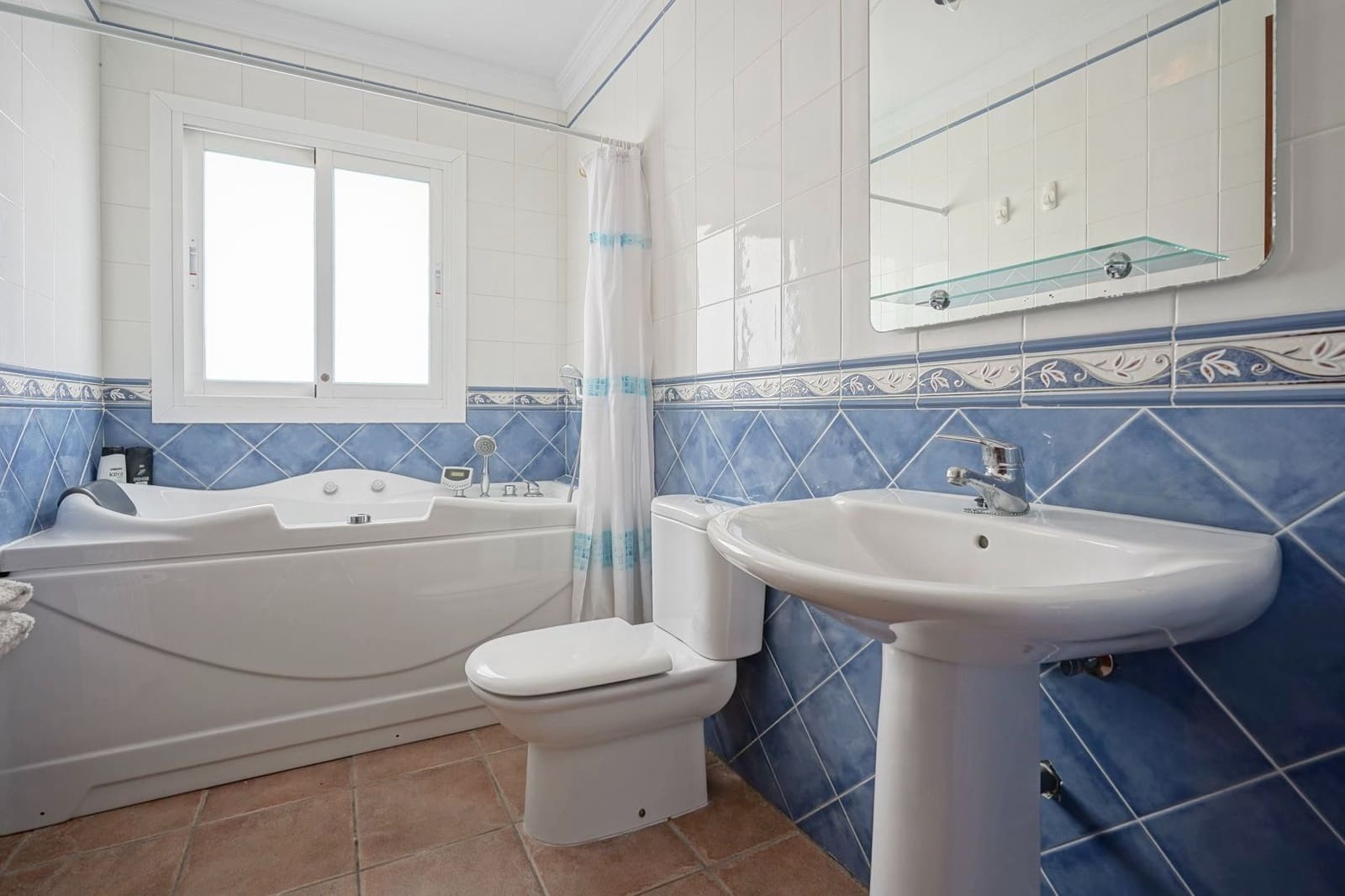 4 Zimmer Villa zu verkaufen in Altea mit Pool Garage - 1.295.000 € (Ref: 9629615)