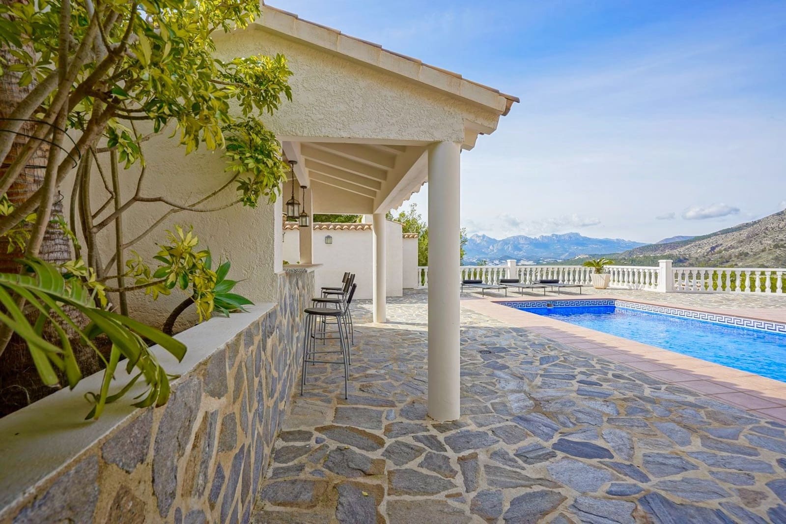 4 Zimmer Villa zu verkaufen in Altea mit Pool Garage - 1.295.000 € (Ref: 9629615)