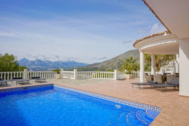 4 Zimmer Villa zu verkaufen in Altea mit Pool Garage - 1.295.000 € (Ref: 9629615)