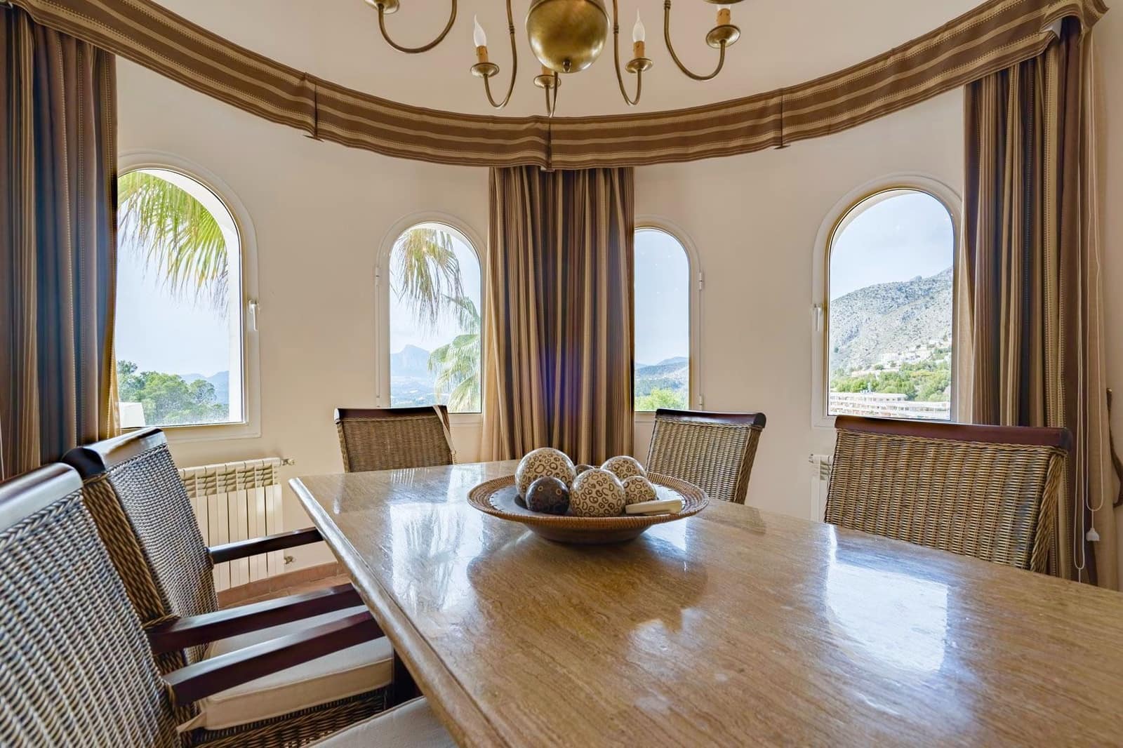 4 Zimmer Villa zu verkaufen in Altea mit Pool Garage - 1.295.000 € (Ref: 9629615)