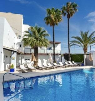 13 bedroom Hotel for sale in Alfaz del Pi / L'Alfàs del Pi with pool - € 1,700,000 (Ref: 10017622)