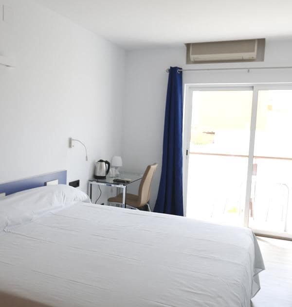 13 bedroom Hotel for sale in Alfaz del Pi / L'Alfas del Pi with pool - € 1,700,000 (Ref: 10017622)