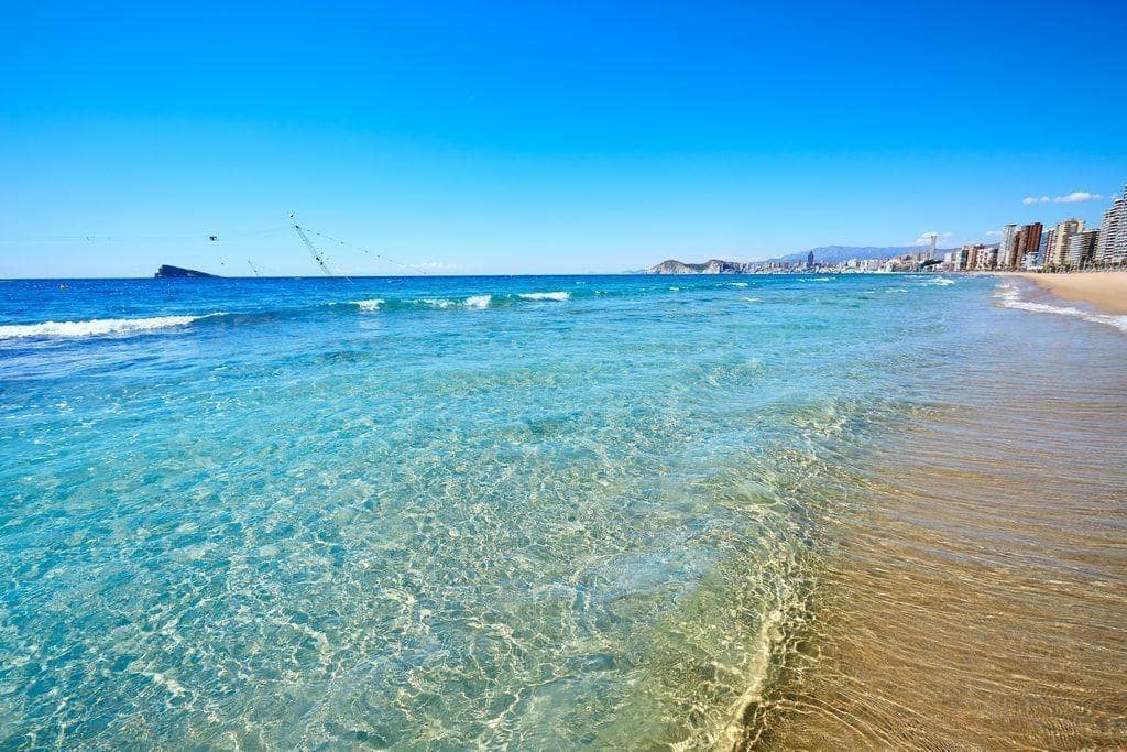 1 quarto Apartamento para venda em Benidorm com piscina - 225 000 € (Ref: 10086332)