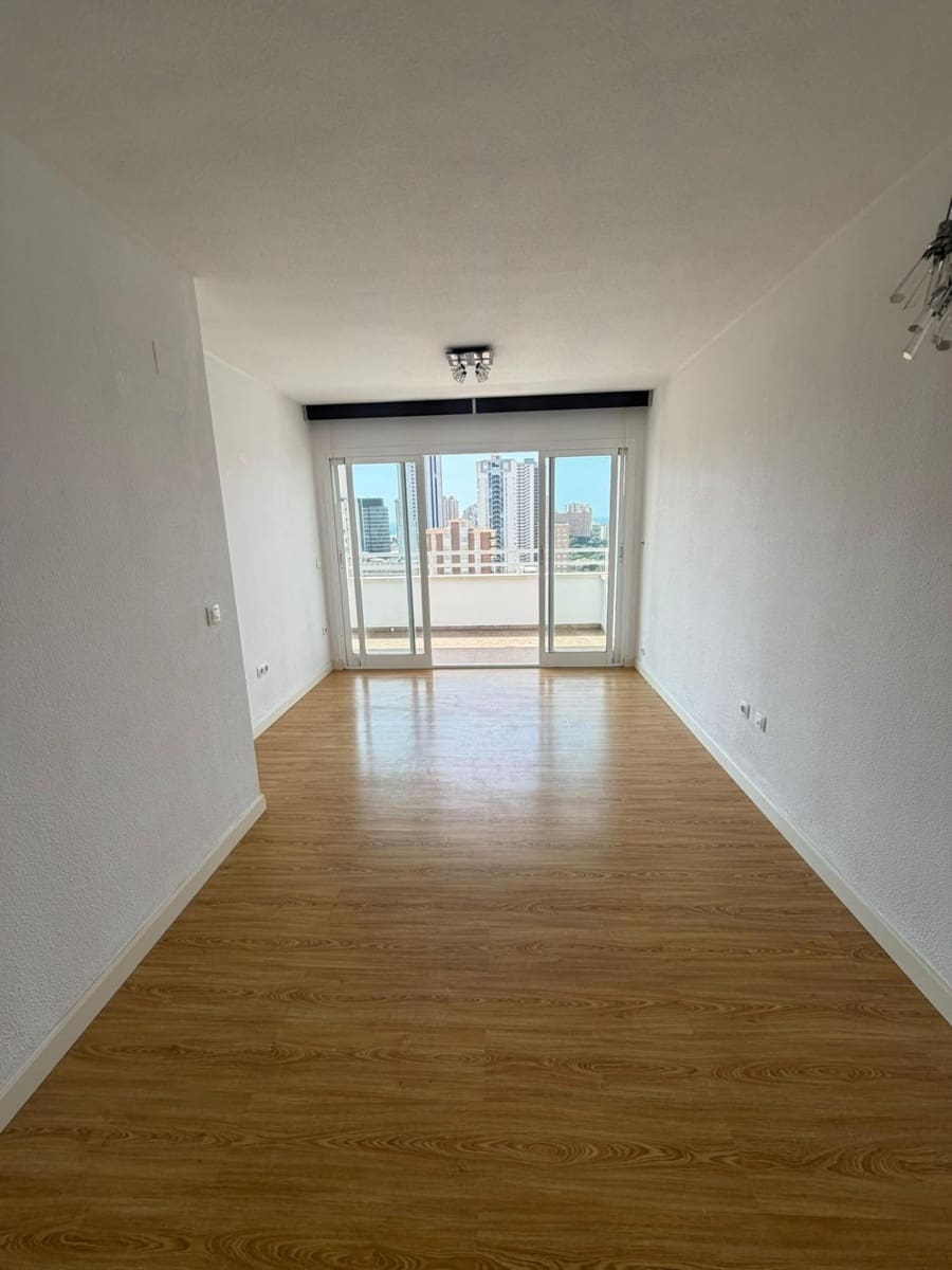 1 quarto Apartamento para venda em Benidorm com piscina - 225 000 € (Ref: 10086332)
