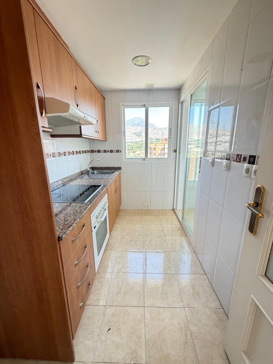 1 quarto Apartamento para venda em Benidorm com piscina - 225 000 € (Ref: 10086332)
