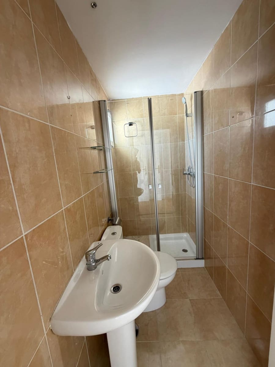 1 quarto Apartamento para venda em Benidorm com piscina - 225 000 € (Ref: 10086332)