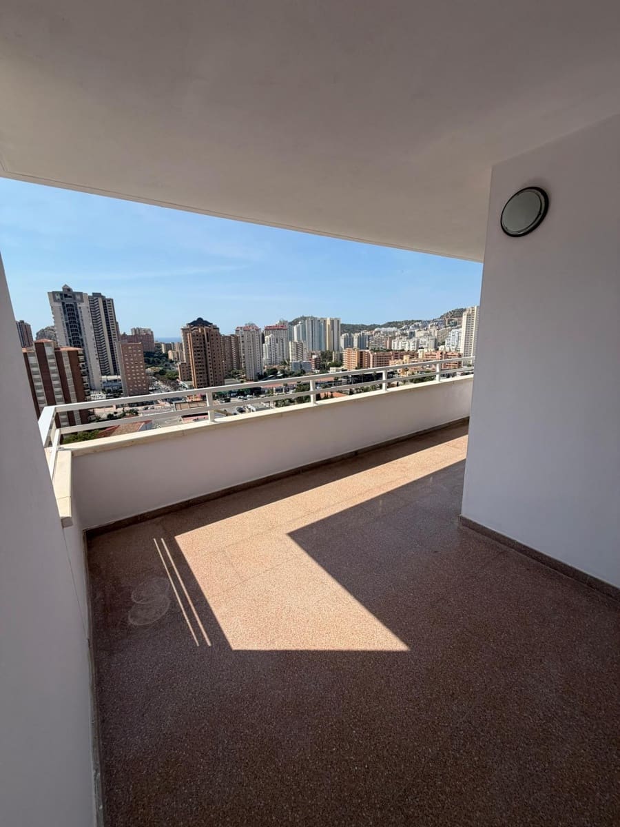 1 quarto Apartamento para venda em Benidorm com piscina - 225 000 € (Ref: 10086332)