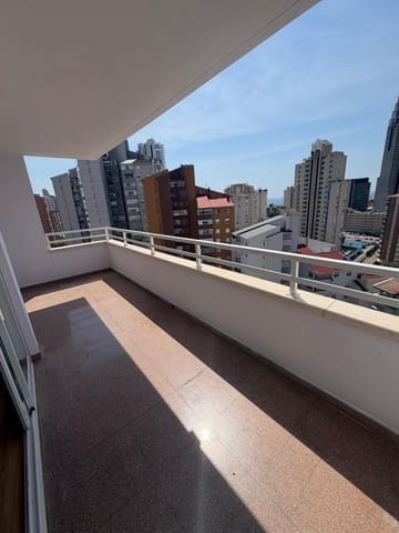 Piso de 1 habitación en Benidorm en venta con piscina - 225.000 € (Ref: 10086332)