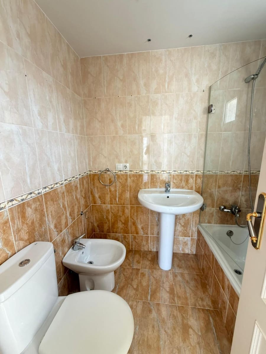 1 quarto Apartamento para venda em Benidorm com piscina - 225 000 € (Ref: 10086332)