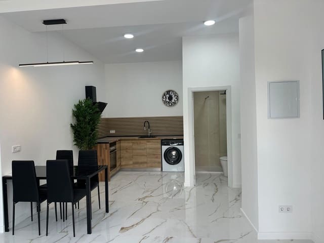 Piso de 2 habitaciones en Poniente, Benidorm en venta con piscina - 247.000 € (Ref: 10089853)