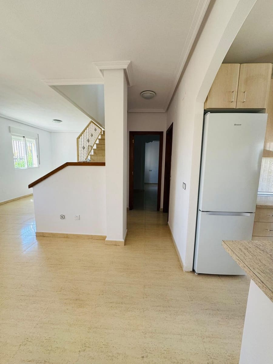 Adosado de 2 habitaciones en Polop en venta con piscina garaje - 299.000 € (Ref: 10109844)