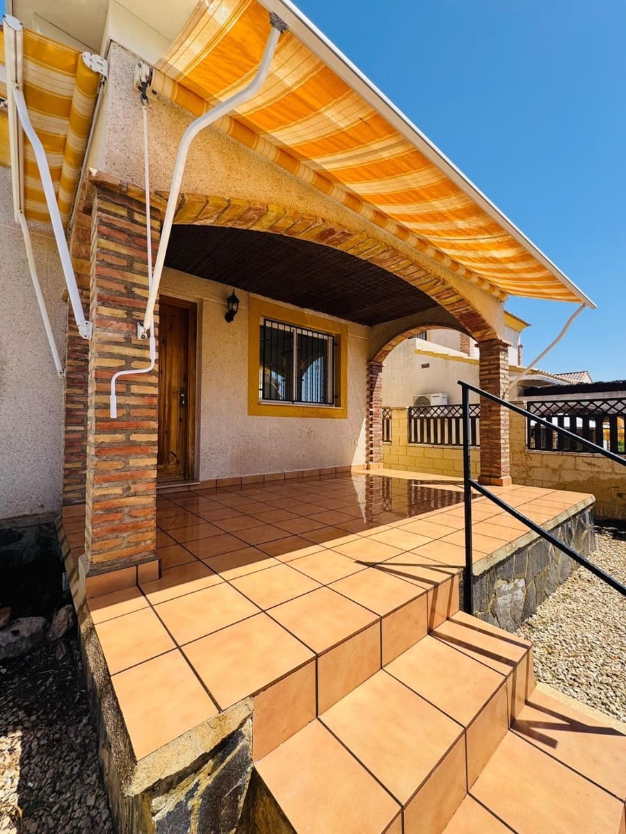 Adosado de 2 habitaciones en Polop en venta con piscina garaje - 299.000 € (Ref: 10109844)