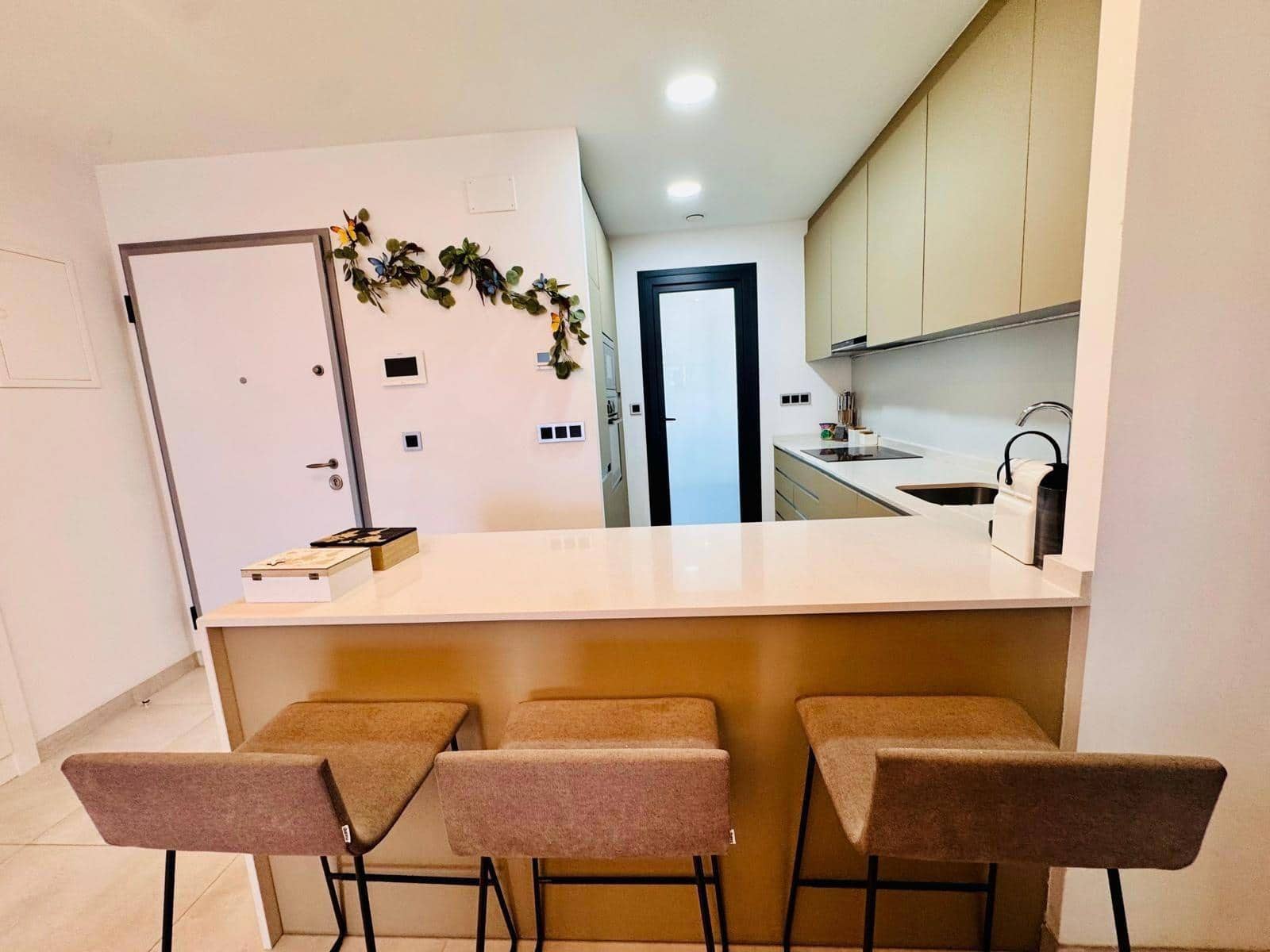 2 soverom Leilighet til salgs i Benidorm med svømmebasseng - € 680 000 (Ref: 10159838)