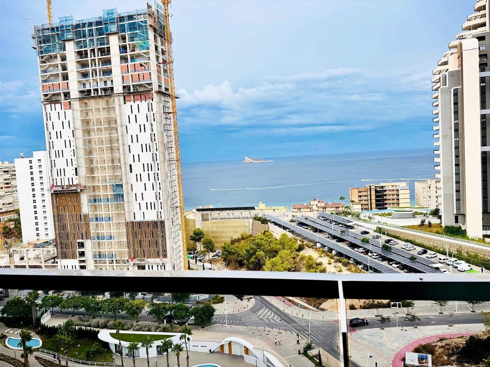 2 soverom Leilighet til salgs i Benidorm med svømmebasseng - € 680 000 (Ref: 10159838)