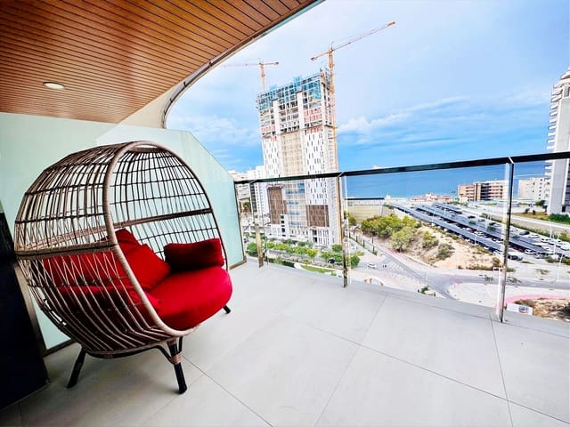 2 sovrum Lägenhet till salu i Playa Poniente, Benidorm med pool - 680 000 € (Ref: 10159838)