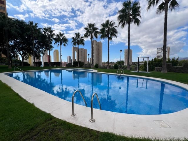 Apartamento de 2 habitaciones en Via Parque, Benidorm en venta con piscina garaje - 375.000 € (Ref: 10174108)