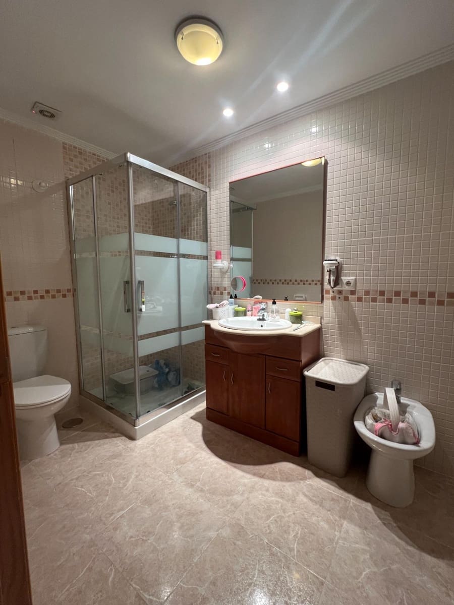 2 bedroom Flat for sale in La Villajoyosa / Vila Joiosa with pool garage - € 252,500 (Ref: 10174109)