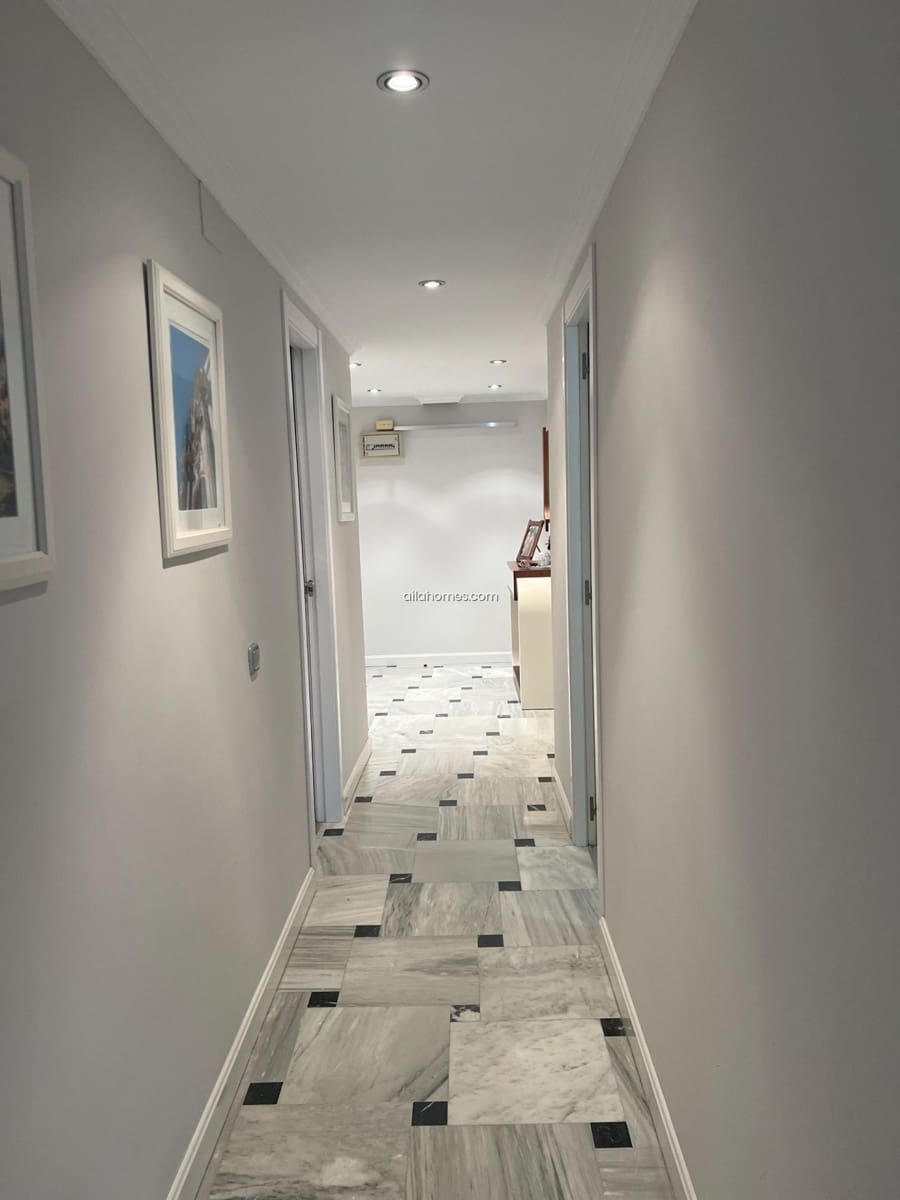 3 soveværelse Lejlighed til salg i Benidorm med garage - € 650.000 (Ref: 8066375)