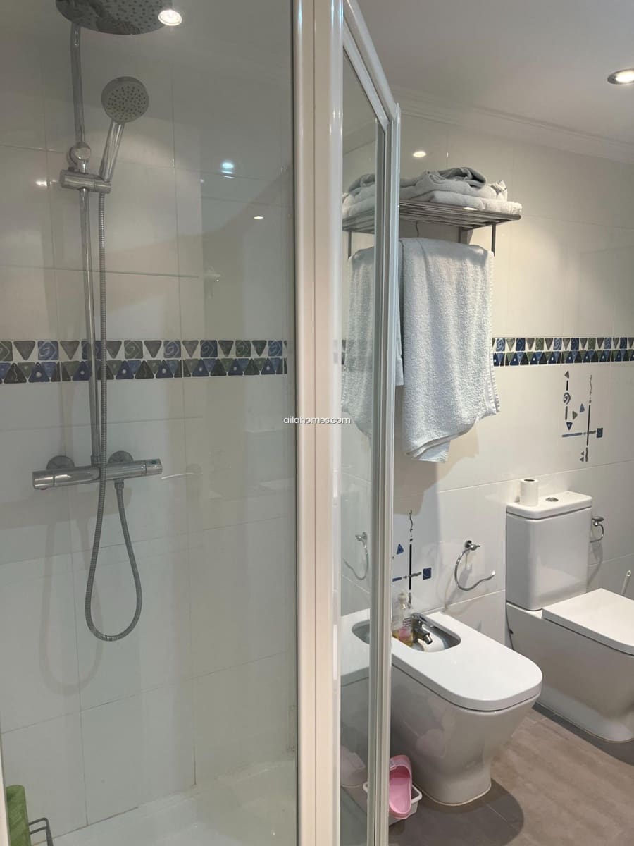 3 soveværelse Lejlighed til salg i Benidorm med garage - € 650.000 (Ref: 8066375)