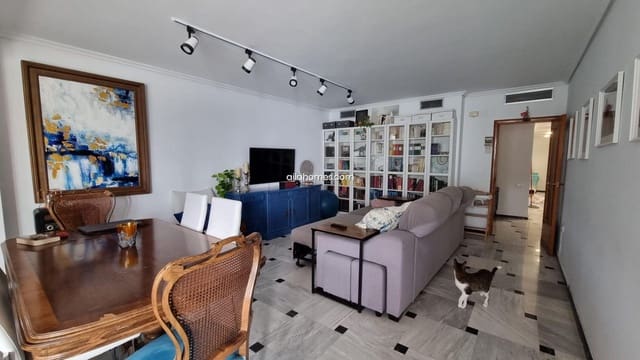Piso de 3 habitaciones en Levante, Benidorm en venta con garaje - 525.000 € (Ref: 8066380)