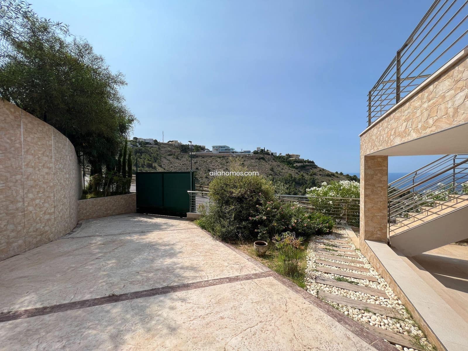 Chalet de 4 habitaciones en Benidorm en venta con piscina garaje - 2.650.000 € (Ref: 8066394)