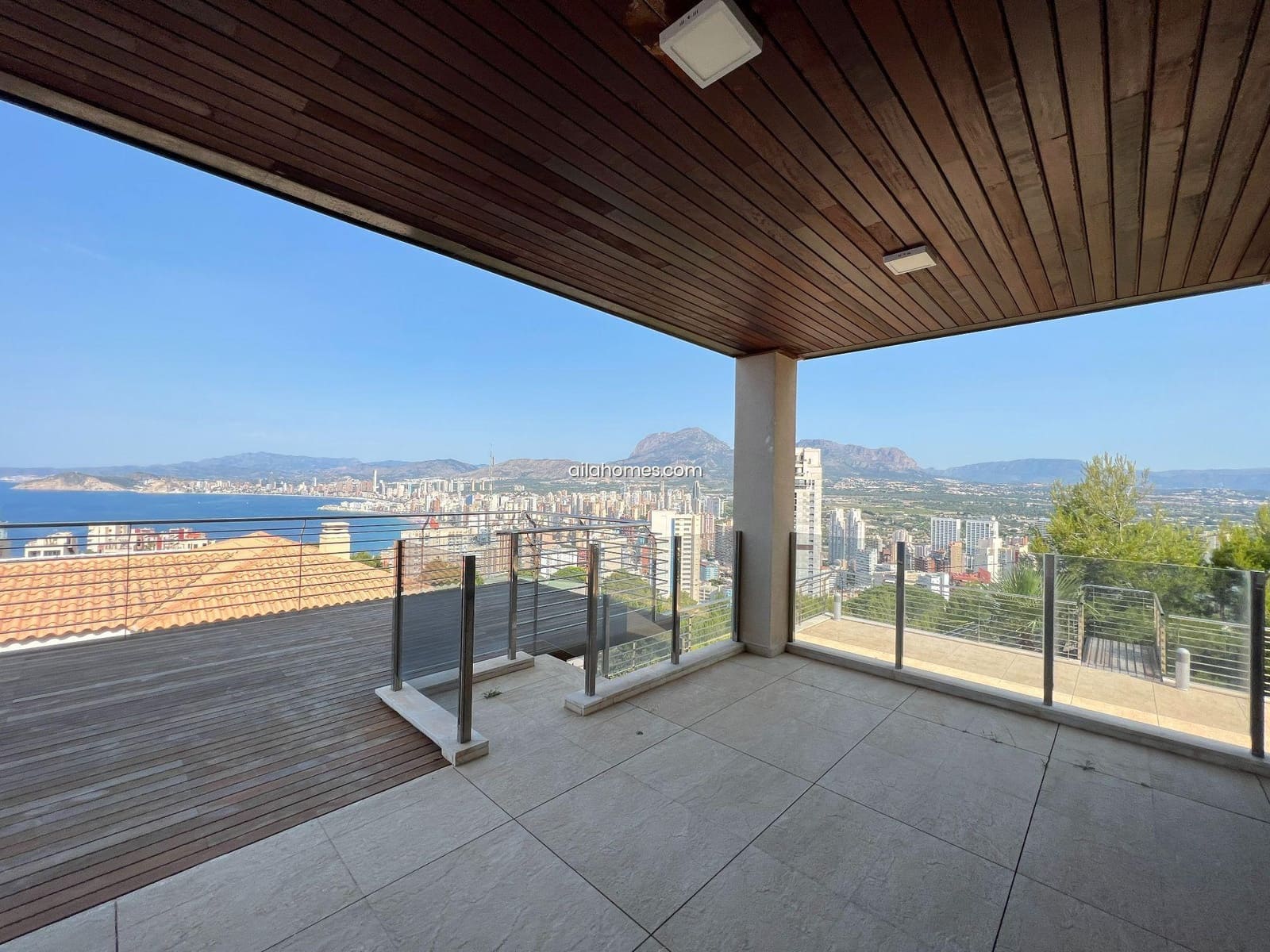 Chalet de 4 habitaciones en Benidorm en venta con piscina garaje - 2.650.000 € (Ref: 8066394)
