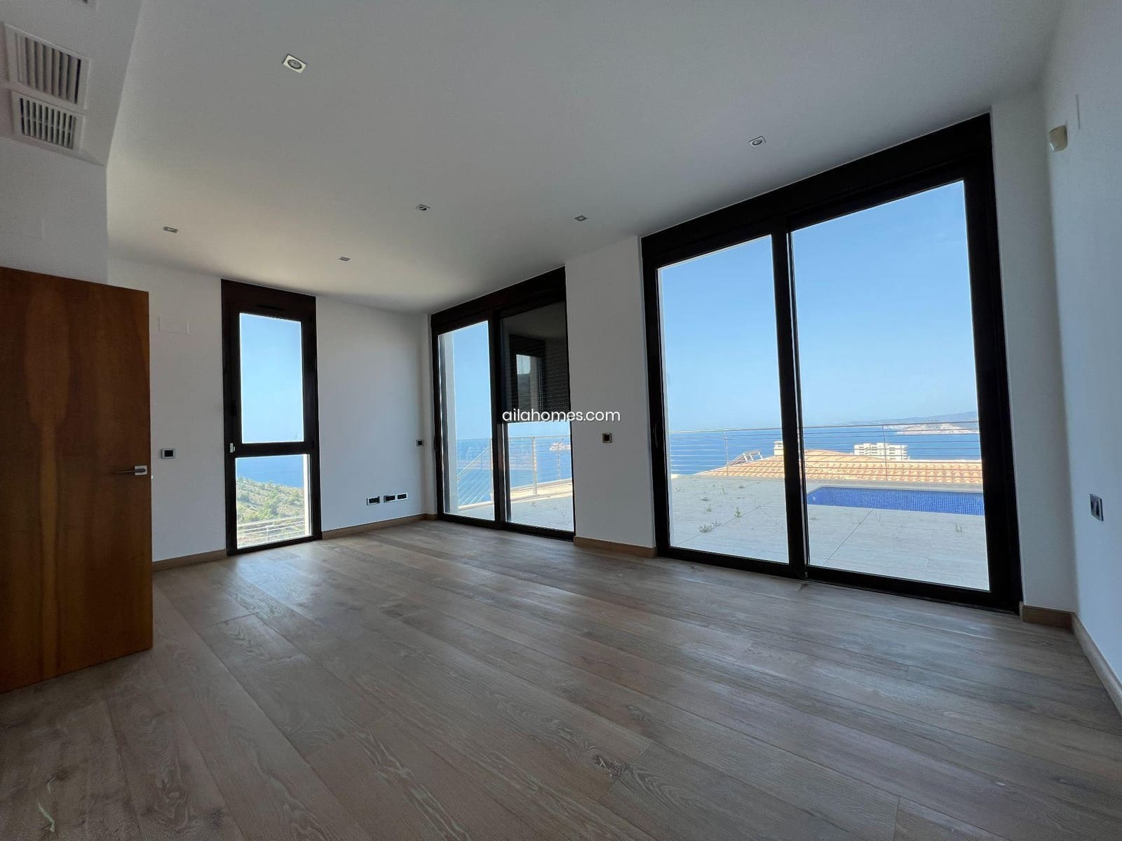 Chalet de 4 habitaciones en Benidorm en venta con piscina garaje - 2.650.000 € (Ref: 8066394)