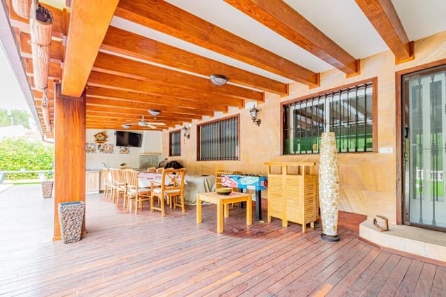 4 sypialnia Willa na sprzedaż w Alfaz del Pi / L'Alfàs del Pi z basenem garażem - 799 000 € (Ref: 8206755)