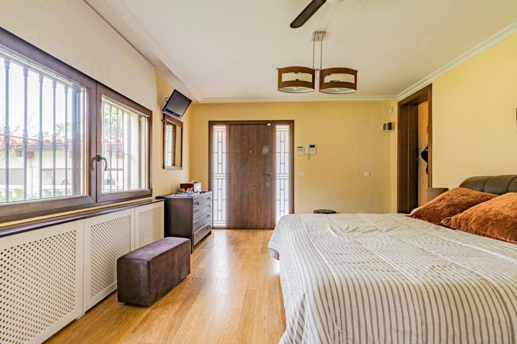 4 chambre Villa/Maison à vendre à Alfaz del Pi / L'Alfas del Pi avec piscine garage - 799 000 € (Ref: 8206755)