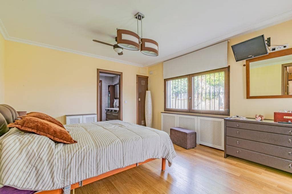 4 chambre Villa/Maison à vendre à Alfaz del Pi / L'Alfas del Pi avec piscine garage - 799 000 € (Ref: 8206755)