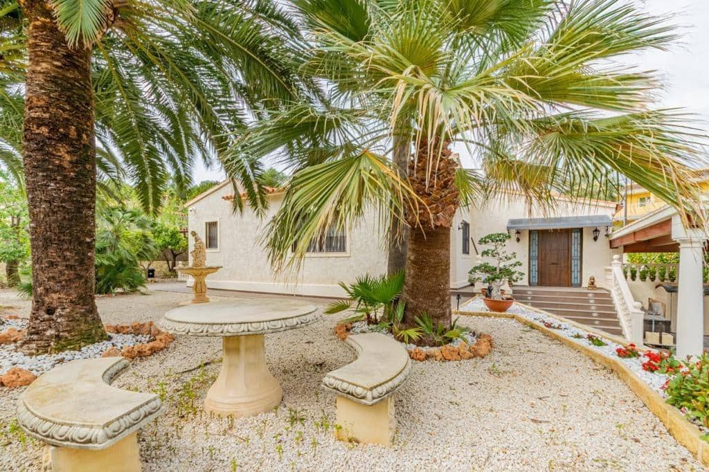 4 chambre Villa/Maison à vendre à Alfaz del Pi / L'Alfas del Pi avec piscine garage - 799 000 € (Ref: 8206755)