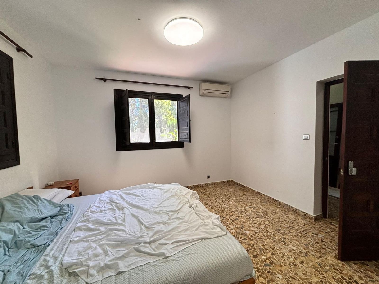 6 bedroom Villa for sale in Alfaz del Pi / L'Alfas del Pi with pool - € 525,000 (Ref: 8445850)