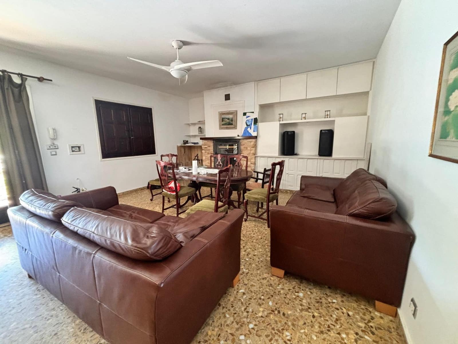 6 bedroom Villa for sale in Alfaz del Pi / L'Alfas del Pi with pool - € 525,000 (Ref: 8445850)