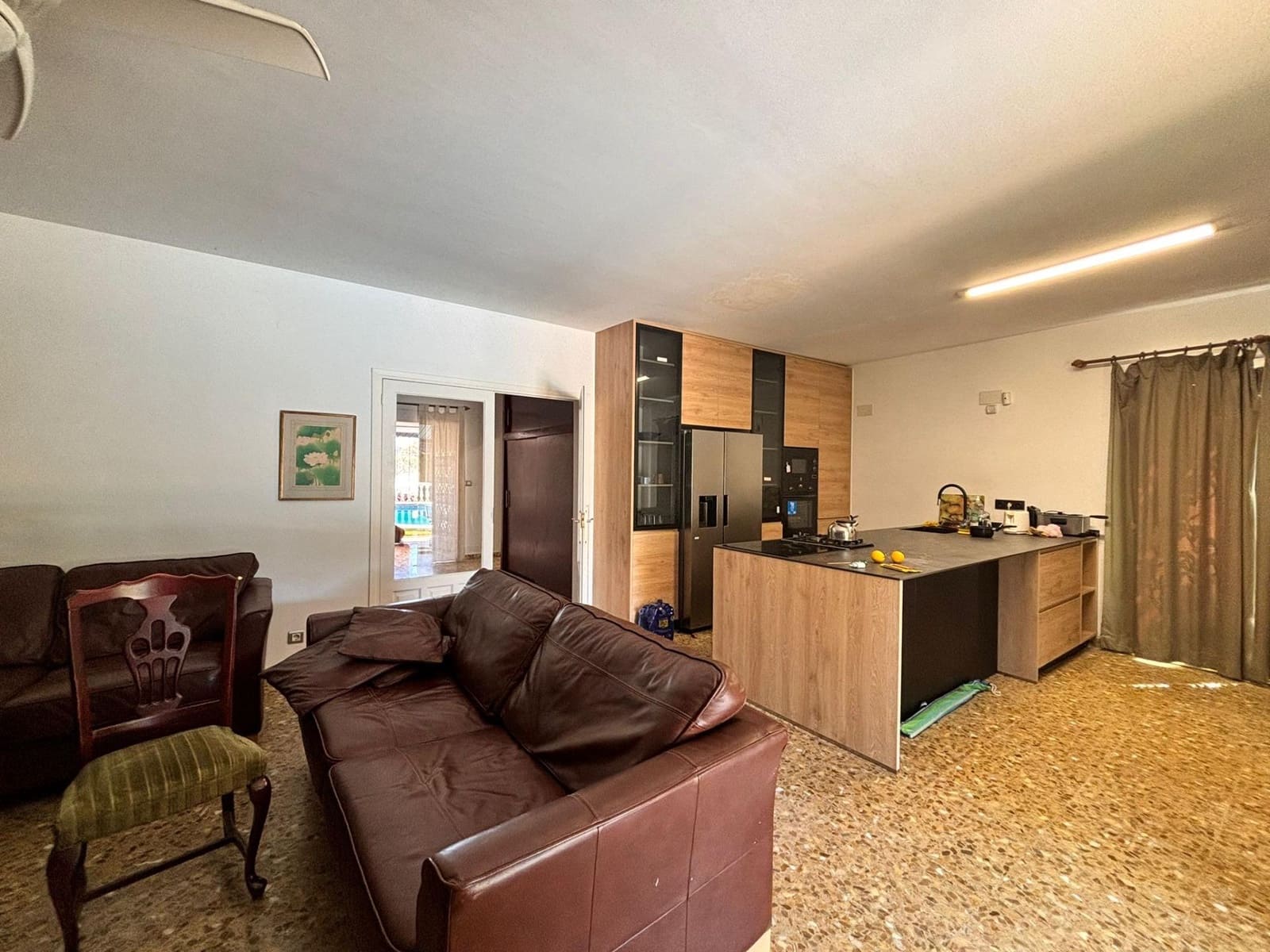 6 bedroom Villa for sale in Alfaz del Pi / L'Alfas del Pi with pool - € 525,000 (Ref: 8445850)