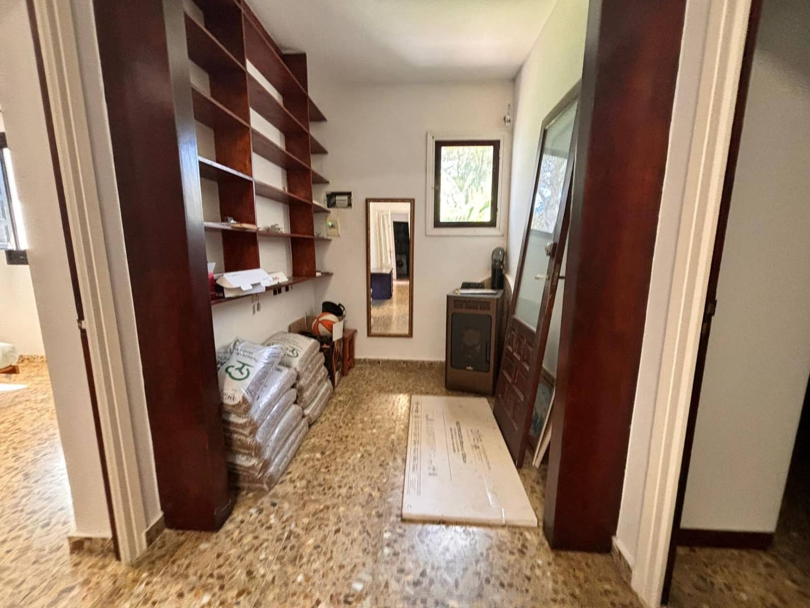 6 bedroom Villa for sale in Alfaz del Pi / L'Alfas del Pi with pool - € 525,000 (Ref: 8445850)